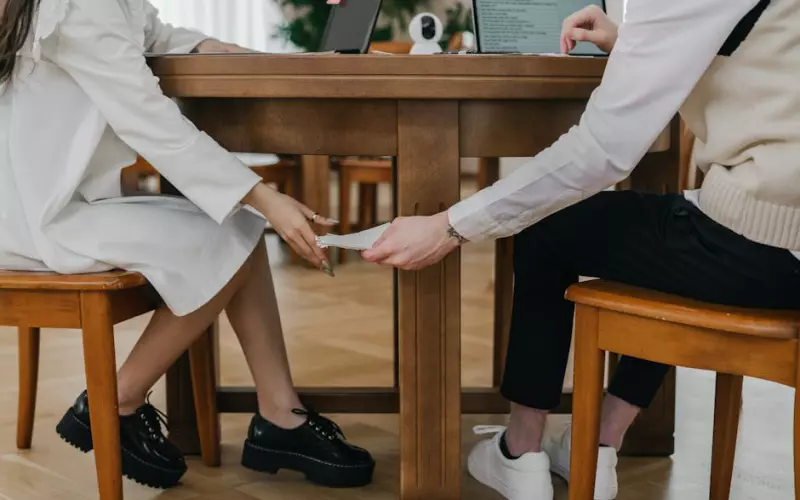 网恋女朋友借钱失联后续(网恋女友失踪后的隐情)