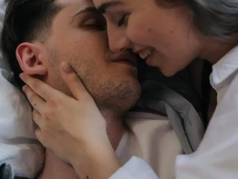 一个男人，这三个隐私让你触碰，足以说明是真的爱你