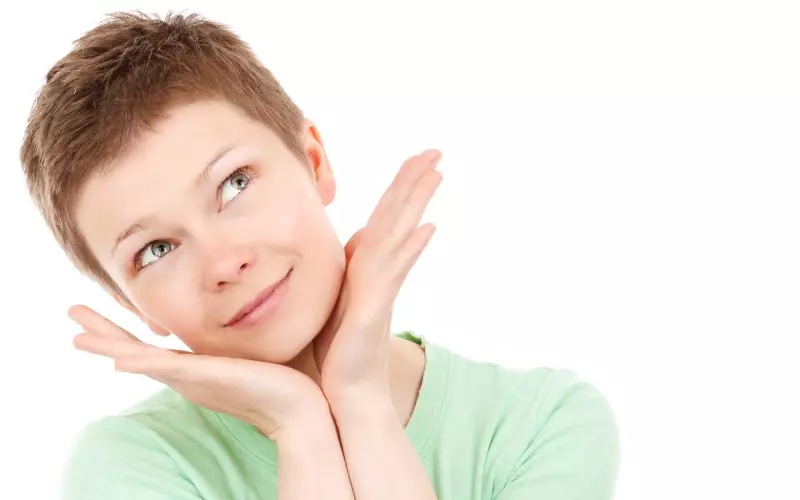 送给做不成爱人，又互相惦记的人！