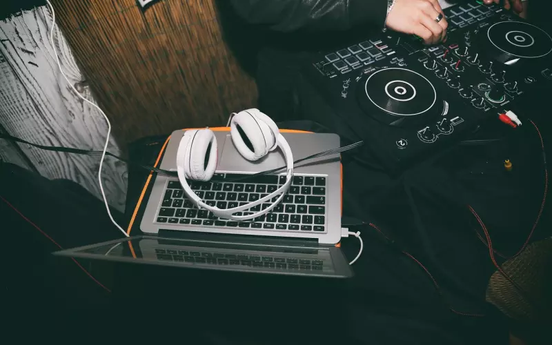 免费情感咨询师教你：如何应对喜欢玩暧昧的女生