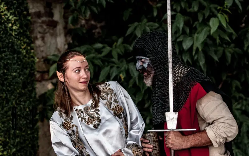 闺女，别嫁太远了