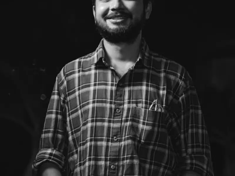 女生太作导致分手 掌握聊天技巧挽回男友