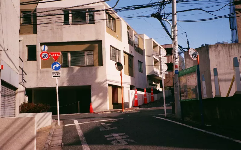 分手后给女友送礼物挽回她(与女友分手后怎么才能挽回她)