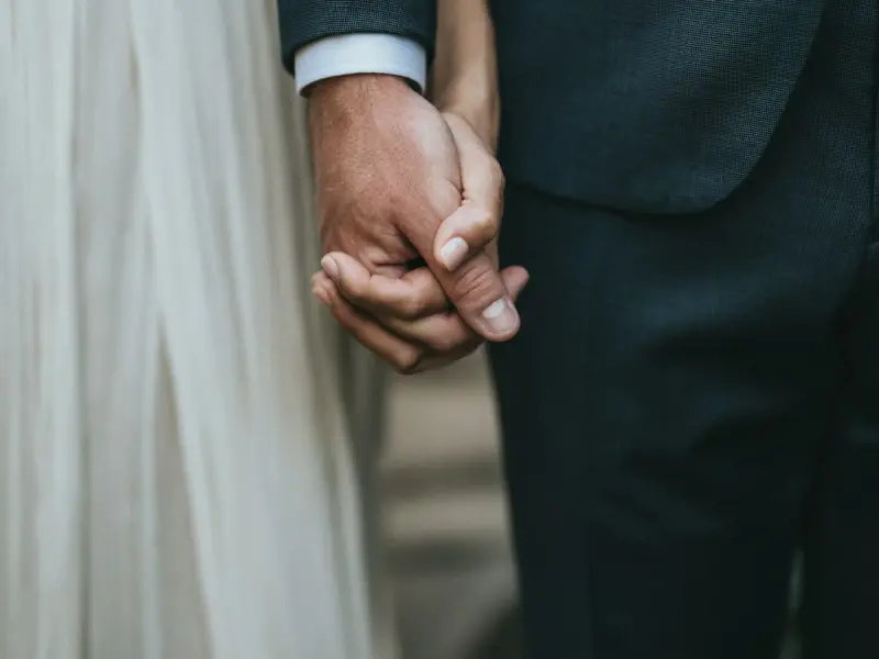 挽回女友指南：女友对你失去希望提分手？这几招让你挽回她