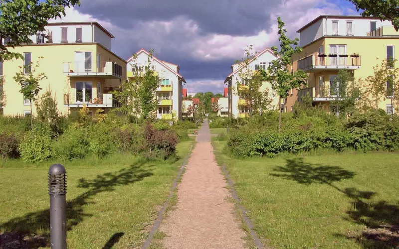 异地有新欢、挽回前妻、复合