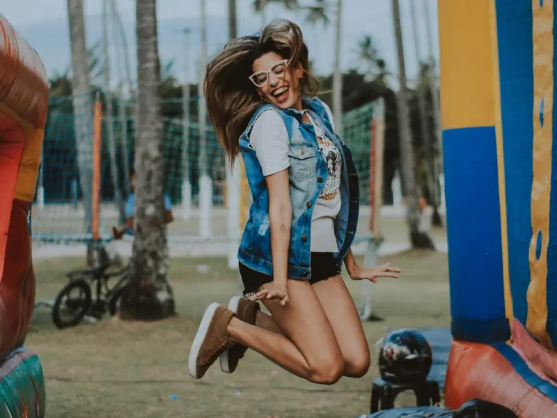 他说累了，再也不会用心谈恋爱了