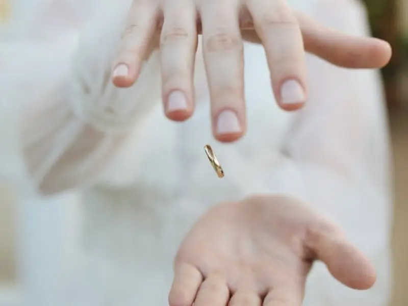 他想和我结婚，我却想分手了