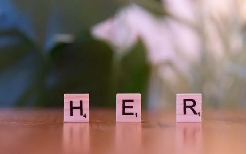 闹分手后后悔了，女生怎么挽回男友的心？