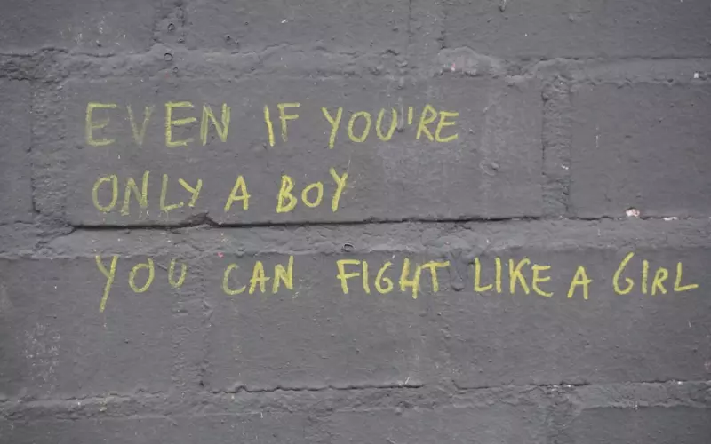 分手后女生如何挽回前男友？