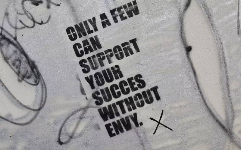 分手后女生如何挽回前男友?