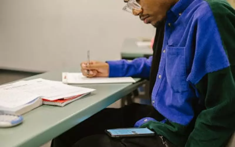 男人出轨怎么才能挽回婚姻(男人出轨后应该怎么做来挽回婚姻)