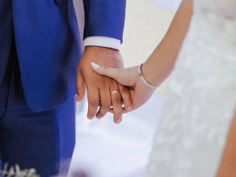 面对老公出轨，妻子如何拯救婚姻？聪明女人用这招挽救了婚姻