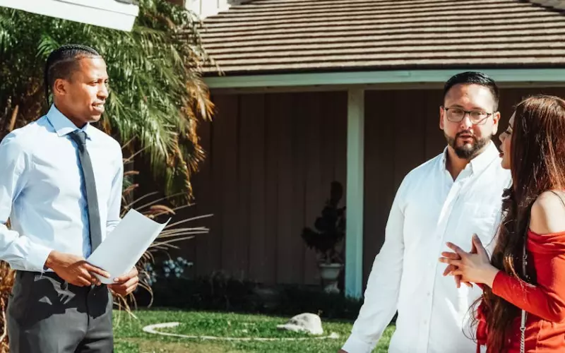 地产老公被裁员了怎么挽回？聪明的妻子教你情感修复方法！