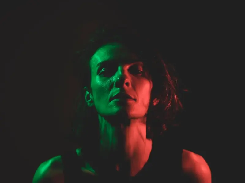 老婆把我拉黑了怎么挽回_拉黑挽回：警惕拉黑后的情绪陷阱，跳出误区4步挽回