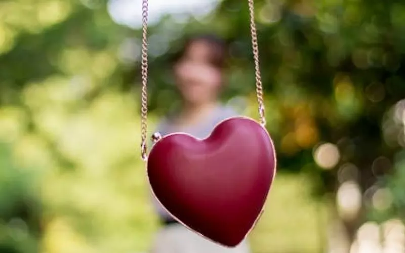 动心了怎么还能把心收回来(把心收回来)