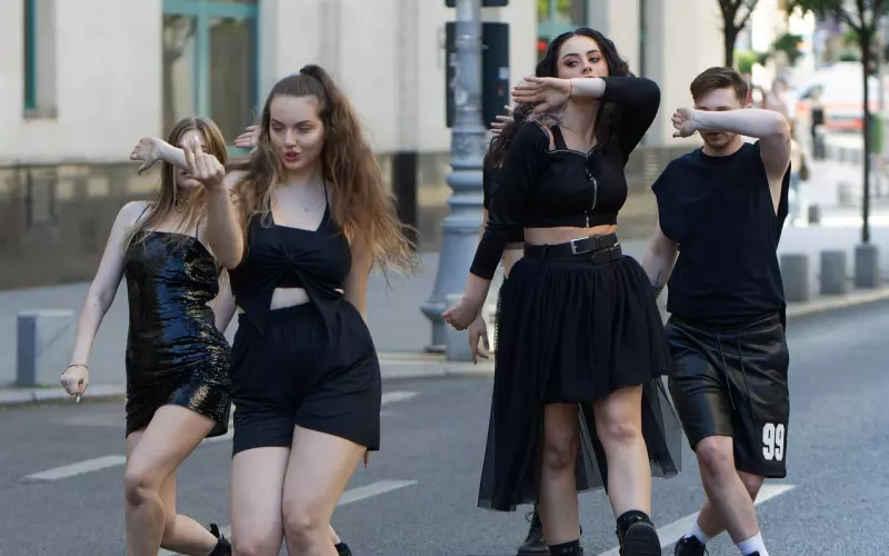 男生怎么挖墙脚不招人反感？