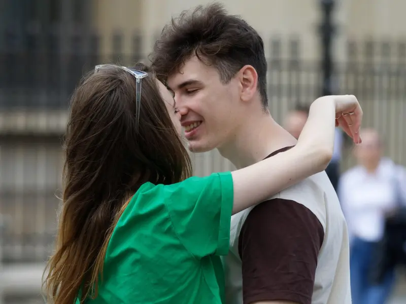 怎么挽回女友，让她不再离开我