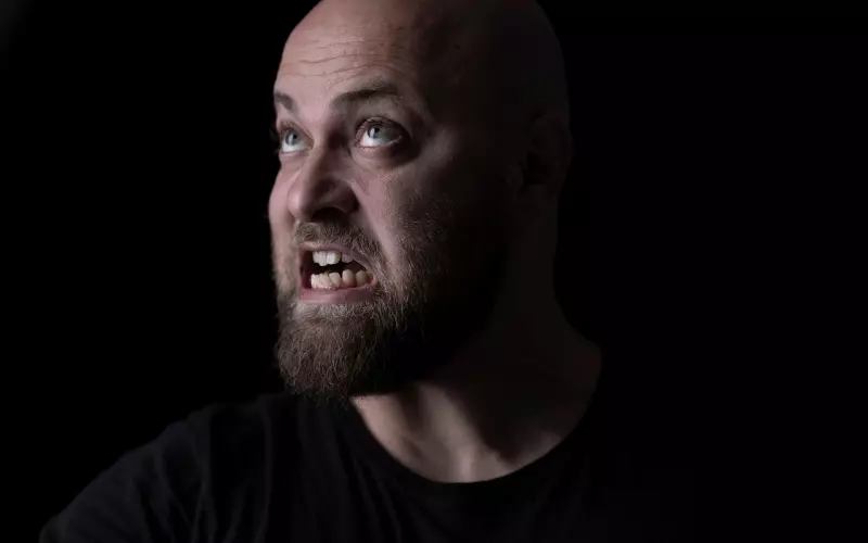 不善言辞的男生，怎么哄生气了的女朋友