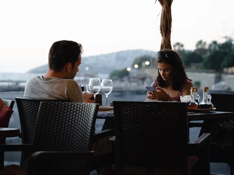 女人如何预知男人不爱你了？