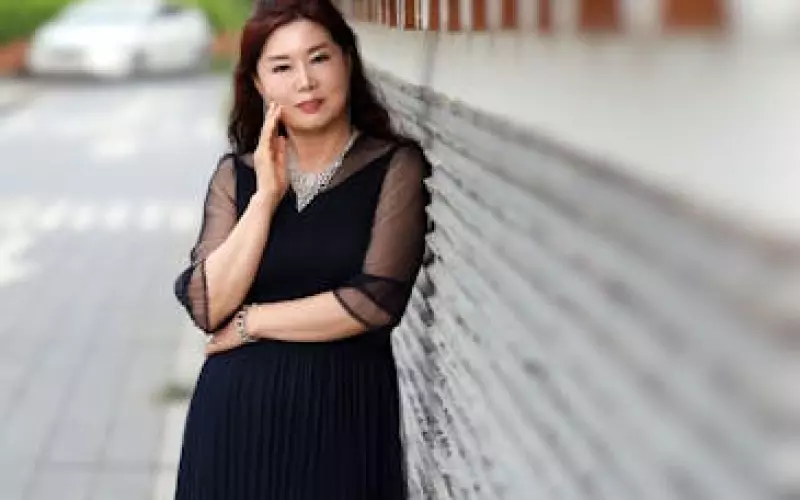 46岁阿姨嫁26小伙如今生活咋样(36岁姑娘嫁给30岁小伙是什么感受)