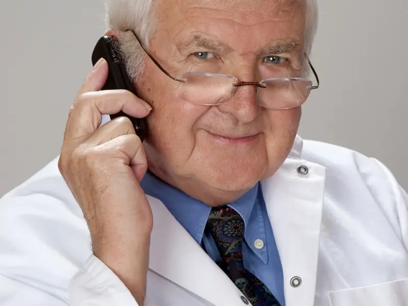 ♬ 多少男人不知道自己的妻子白天上班，晚上陪睡.....