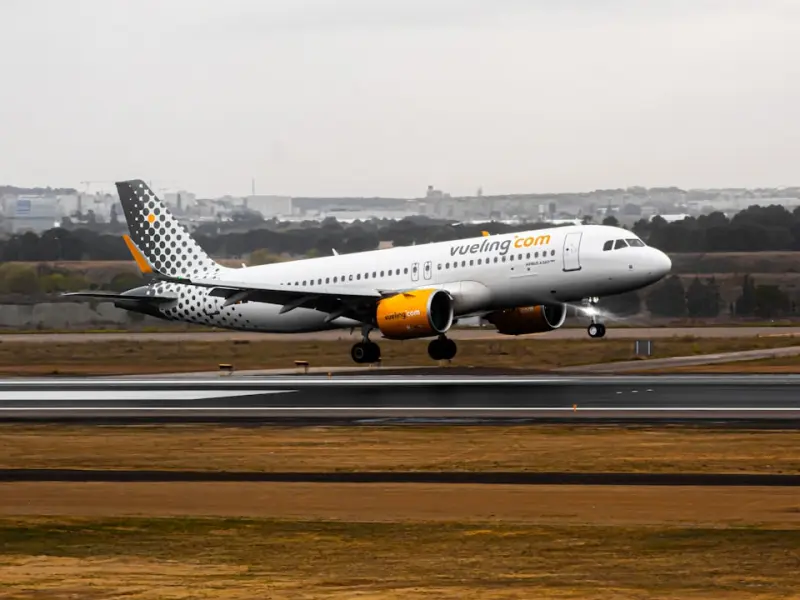 多少感情毁在了你不问，我不说