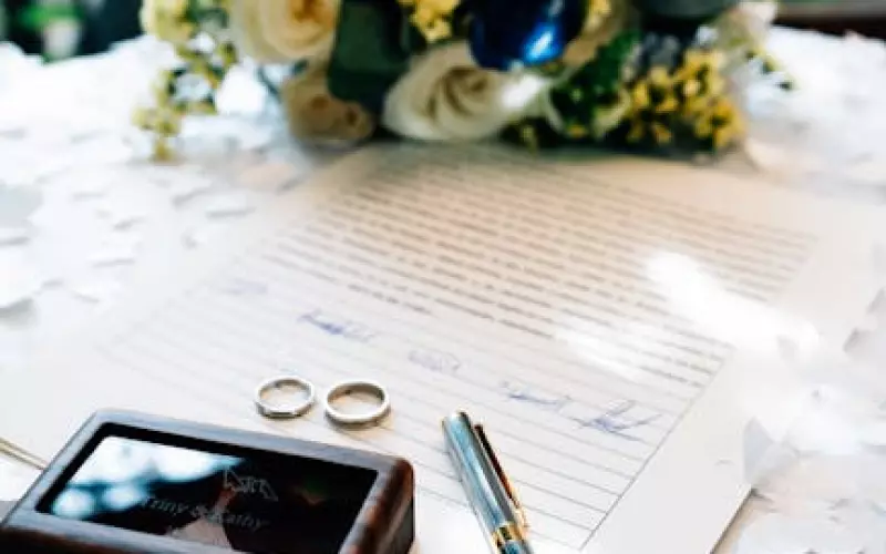 夫妻分居几年可以解除婚姻关系(分居20年后怎么解除婚姻关系)