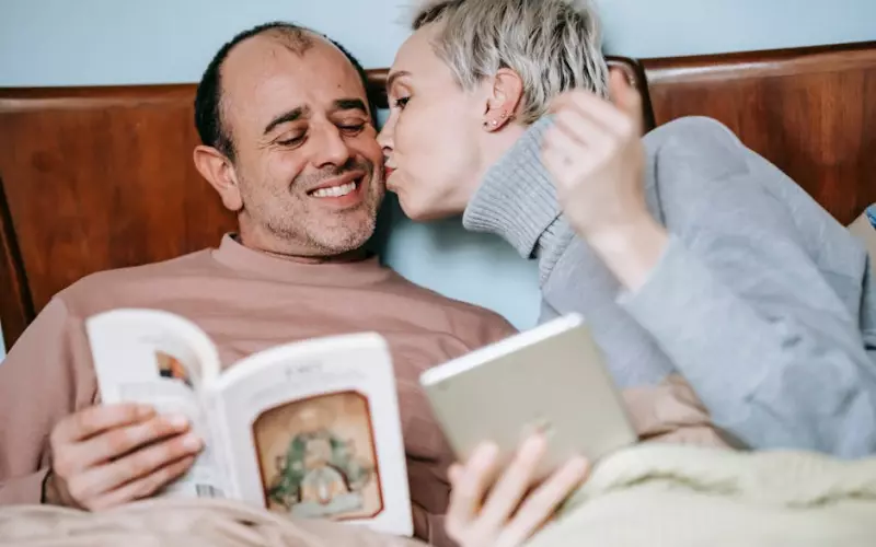 面对老公出轨，妻子应该如何解决呢？3招化解婚姻危机挽回老公