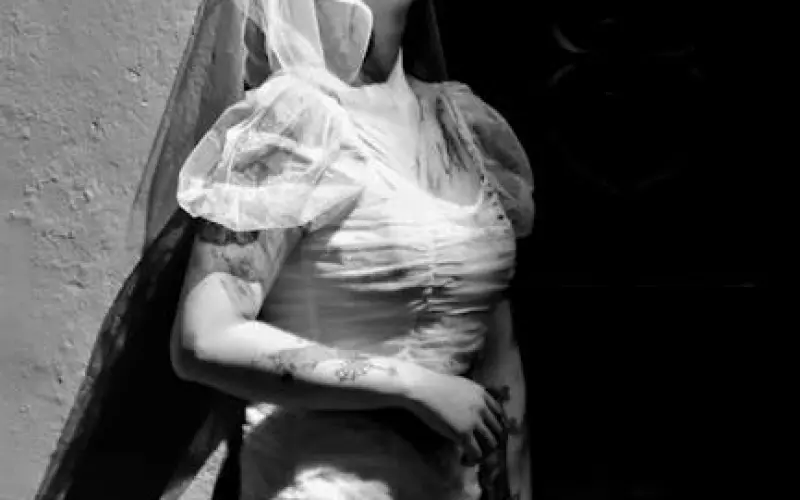 无爱的婚姻女人该怎么一个人过(女人没有爱的婚姻该不该结束)