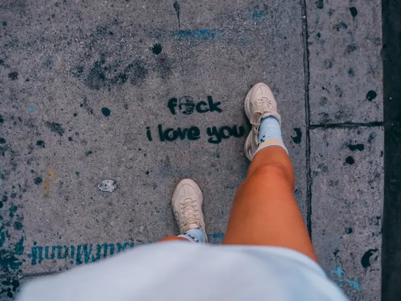 偶遇前任怎么表现呢?该打招呼吗?