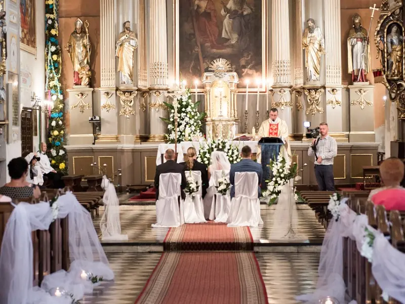 追女生在约会中，如何用一个故事吸引她？