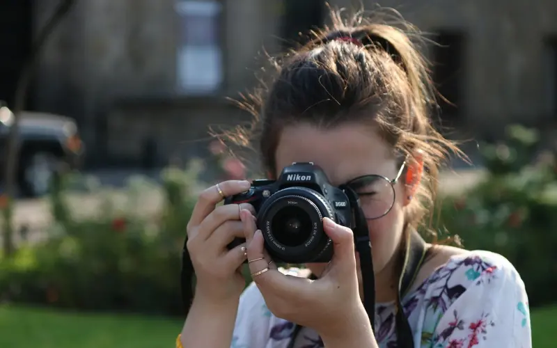 如何吸引喜欢的女孩子