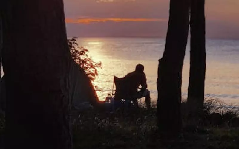 分手一年如何吸引前任(分手后悔了如何吸引前任)