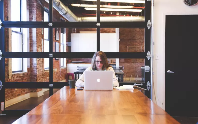 婚姻中怎样避免出轨的痛苦(如何挽救出轨的婚姻和平相处)