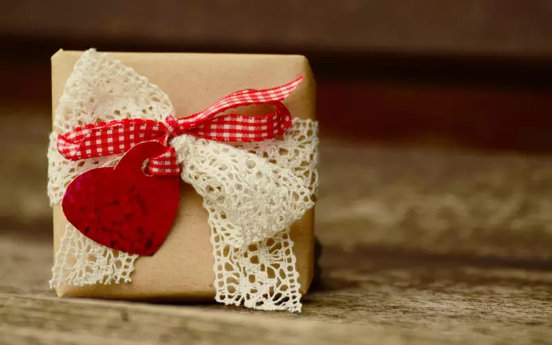 异地恋怎么过七夕？送从一件走心的礼物开始！