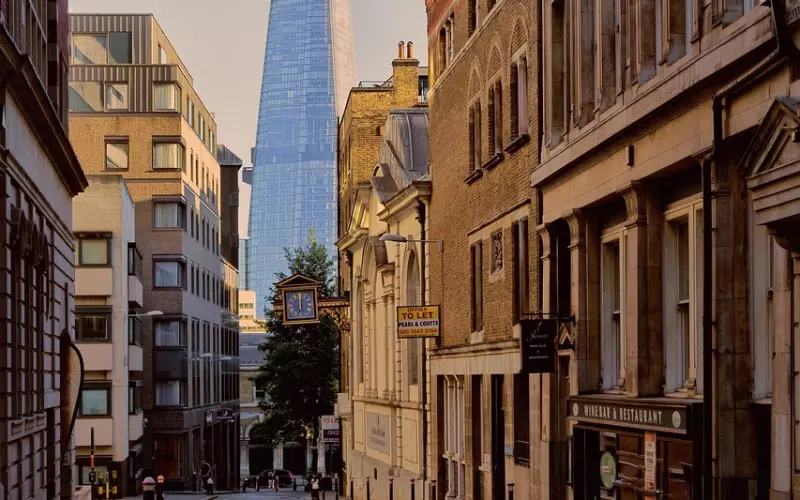 如何选择情感挽回机构？靠谱的情感挽回导师有哪些？