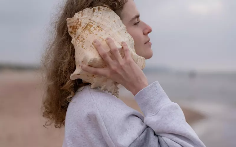 挽回爱情成功后，该如何与前任沟通交流