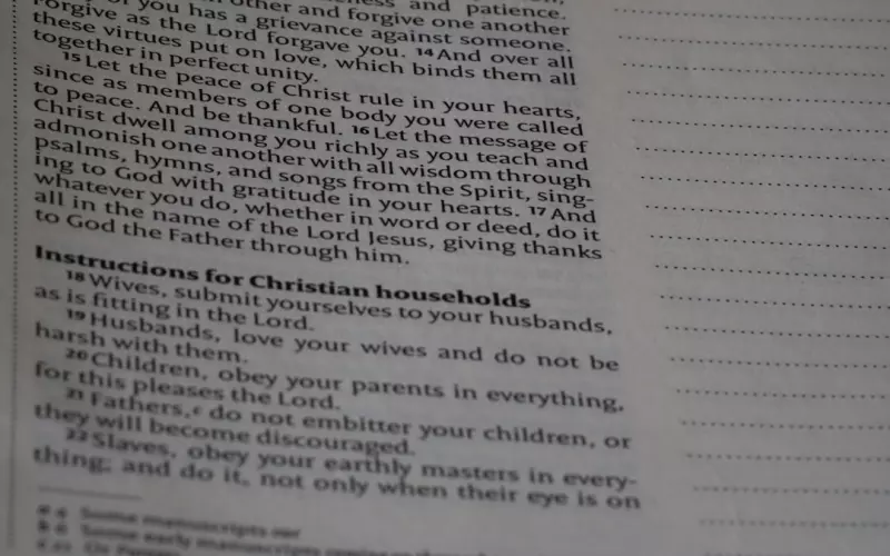 父母反对的婚姻怎么跟父母沟通(父母因为钱反对的婚姻不会幸福吗)