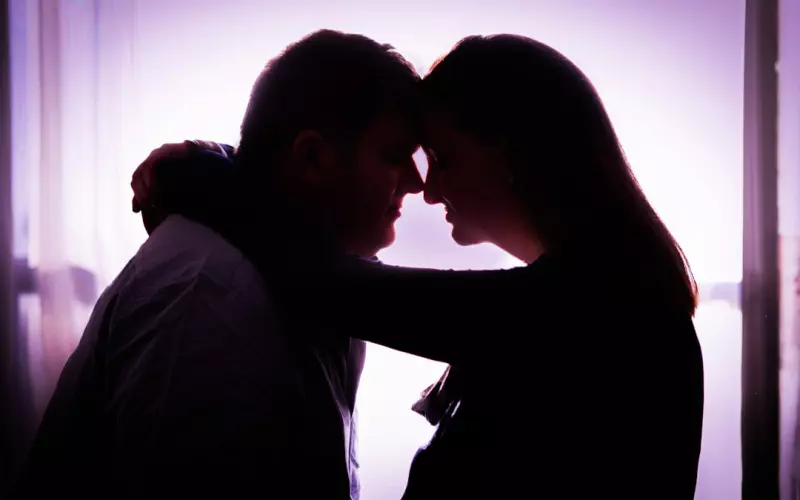 婚外情的秘密怎么倾诉(婚外情的简单陪伴)