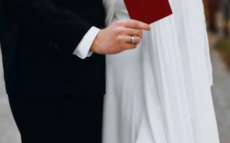 只有责任没有爱的婚姻该怎么继续(没有爱的婚姻为了孩子要继续吗)