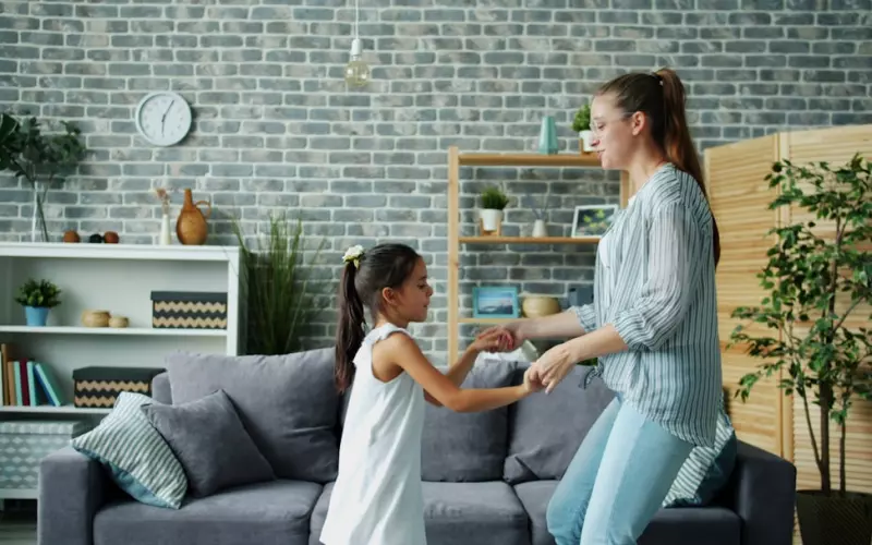 如何说服父母处理婆媳关系(父母反对婆媳关系怎么处理)