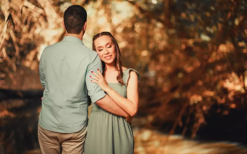 怎么能正确挽回前女友(挽回老婆修复婚姻感情怎么做)