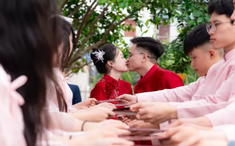 婚姻出现第三者怎么处理(夫妻如果一方有第三者怎么办)