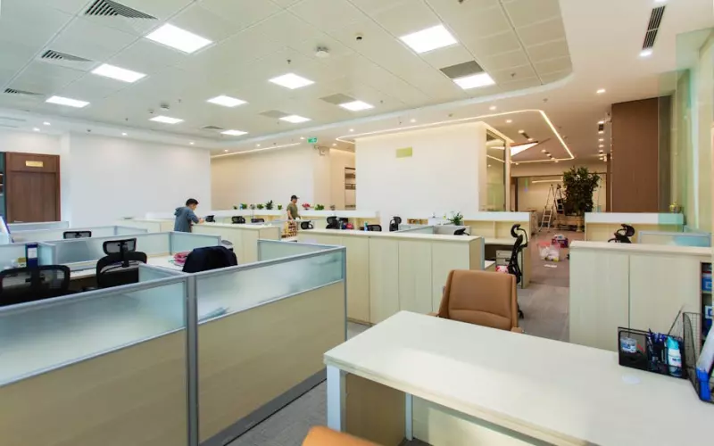 怎样看待前男友回头找前任(男生放不下前任但又被说出心里话)