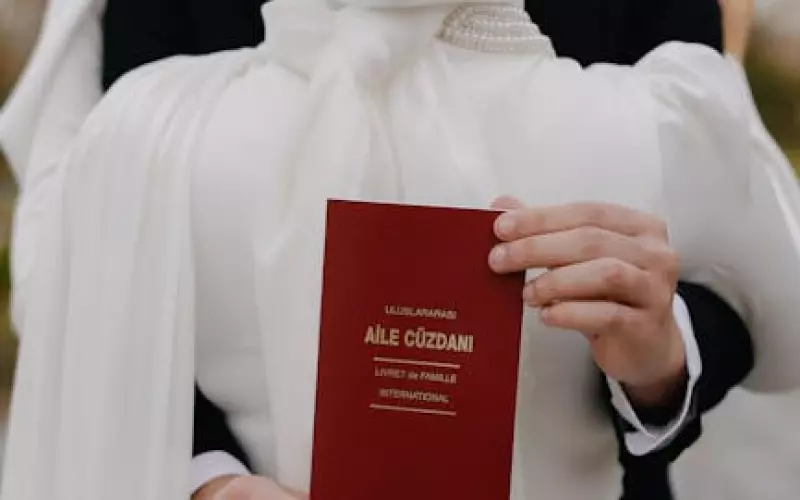 发现老公搞暧昧应该怎么冷静处理(发现老公玩暧昧如何看破不说破)