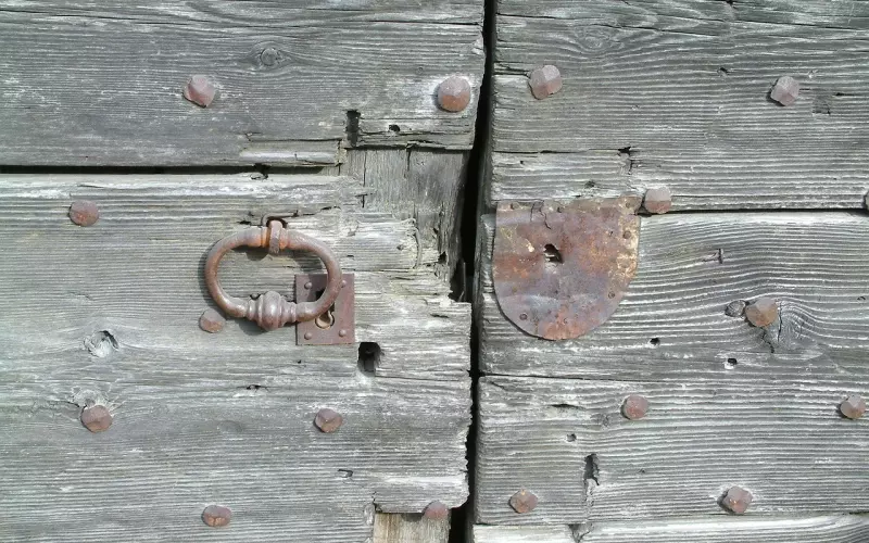 如何处理与前男友的关系才有利于挽回？