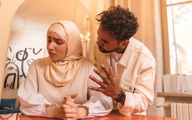 成功挽回婚姻后，如何处理丈夫的冷淡态度