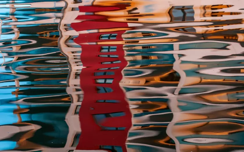 分手后怎样才能把男孩追回来(分手时男生很愧疚有机会复合吗)