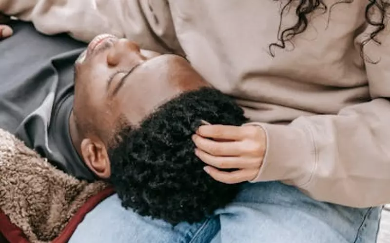 分手后如何跟前男友恢复联系?