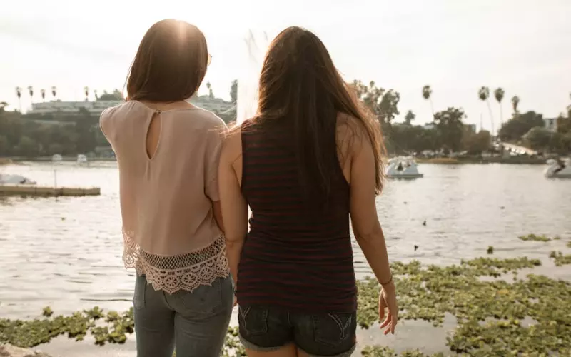 分手后做朋友如何提复合